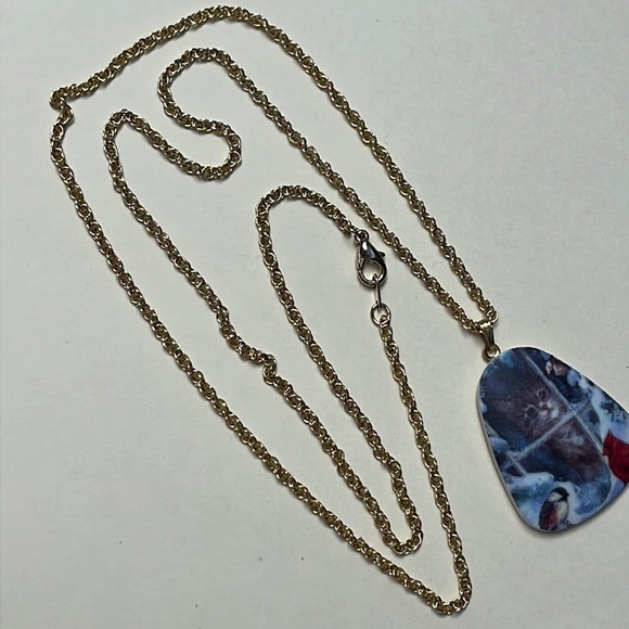 Rounded Triangular Cat Looking Out Window Pendant Necklace - Picture 13 of 13